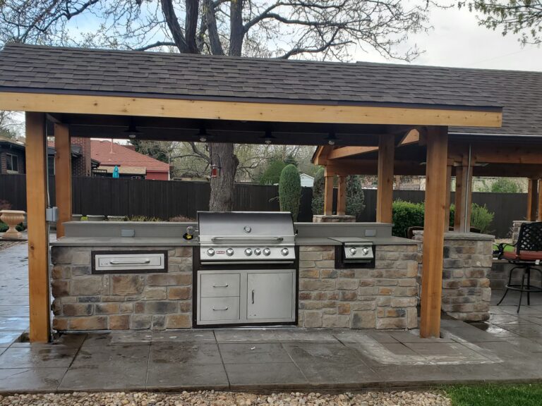 Outdoor Kitchen with separate shelter